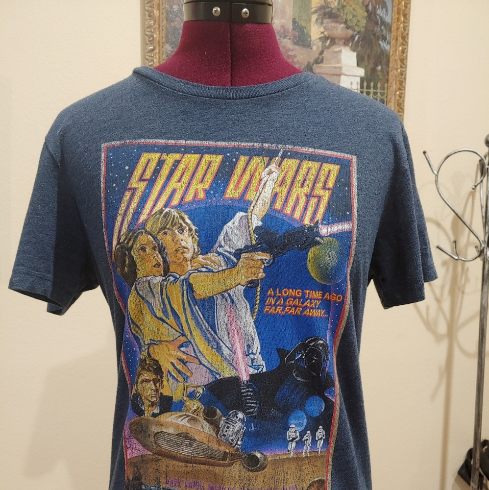 SOLD-Star Wars T-Shirt Size Small, Blue